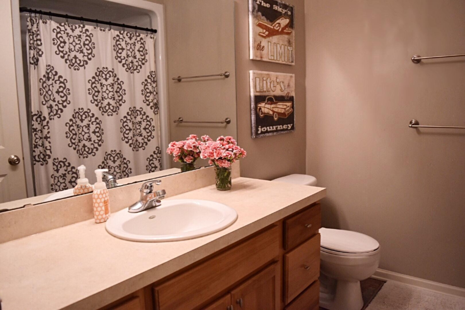 6970 Farr Road Nunica, MI 49448 - Photo 26 of 34 Second Bathroom