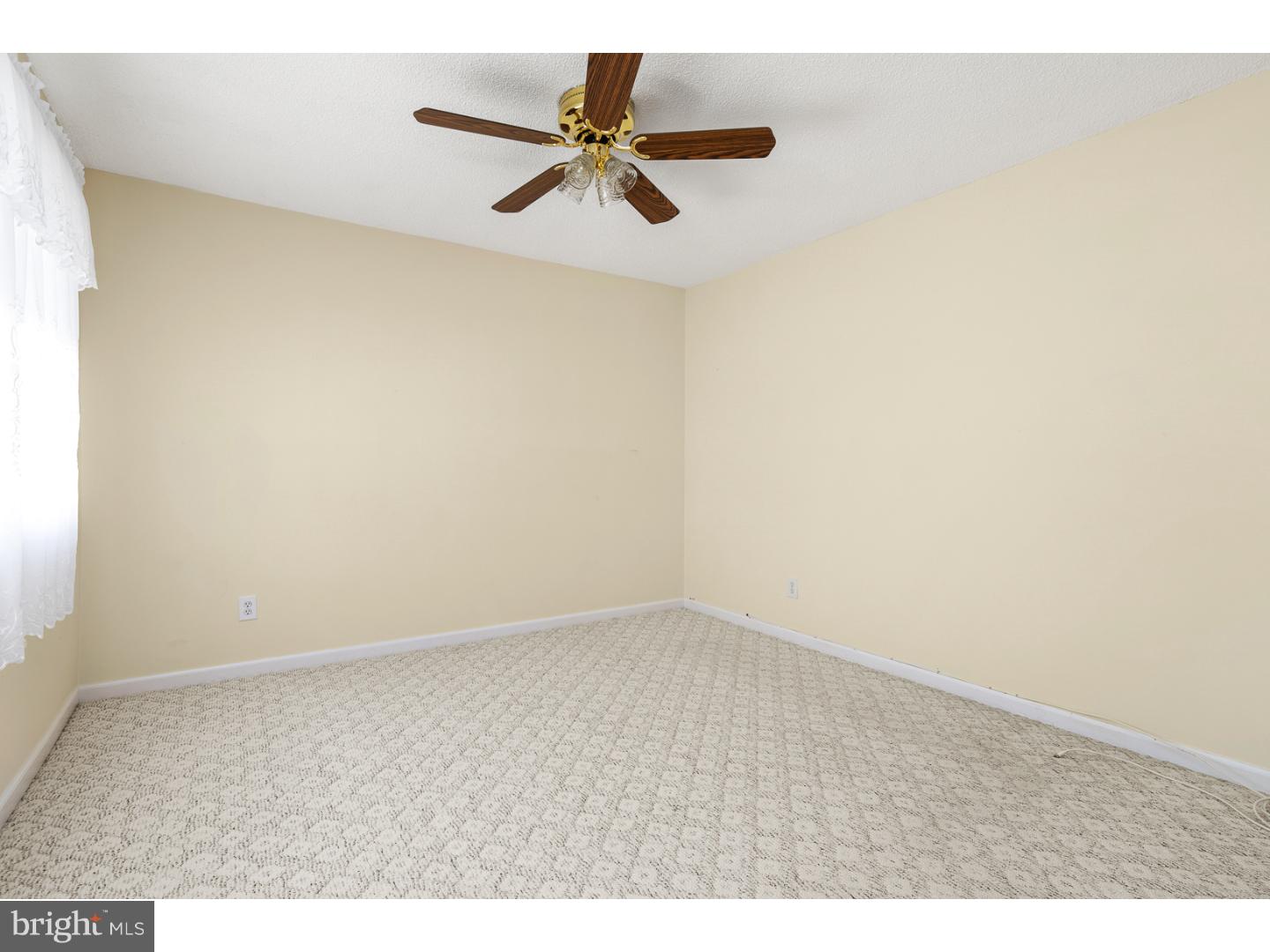 25 Mill Bend Road Trenton, NJ 08690 - Photo 11 of 28 Bedroom - Main