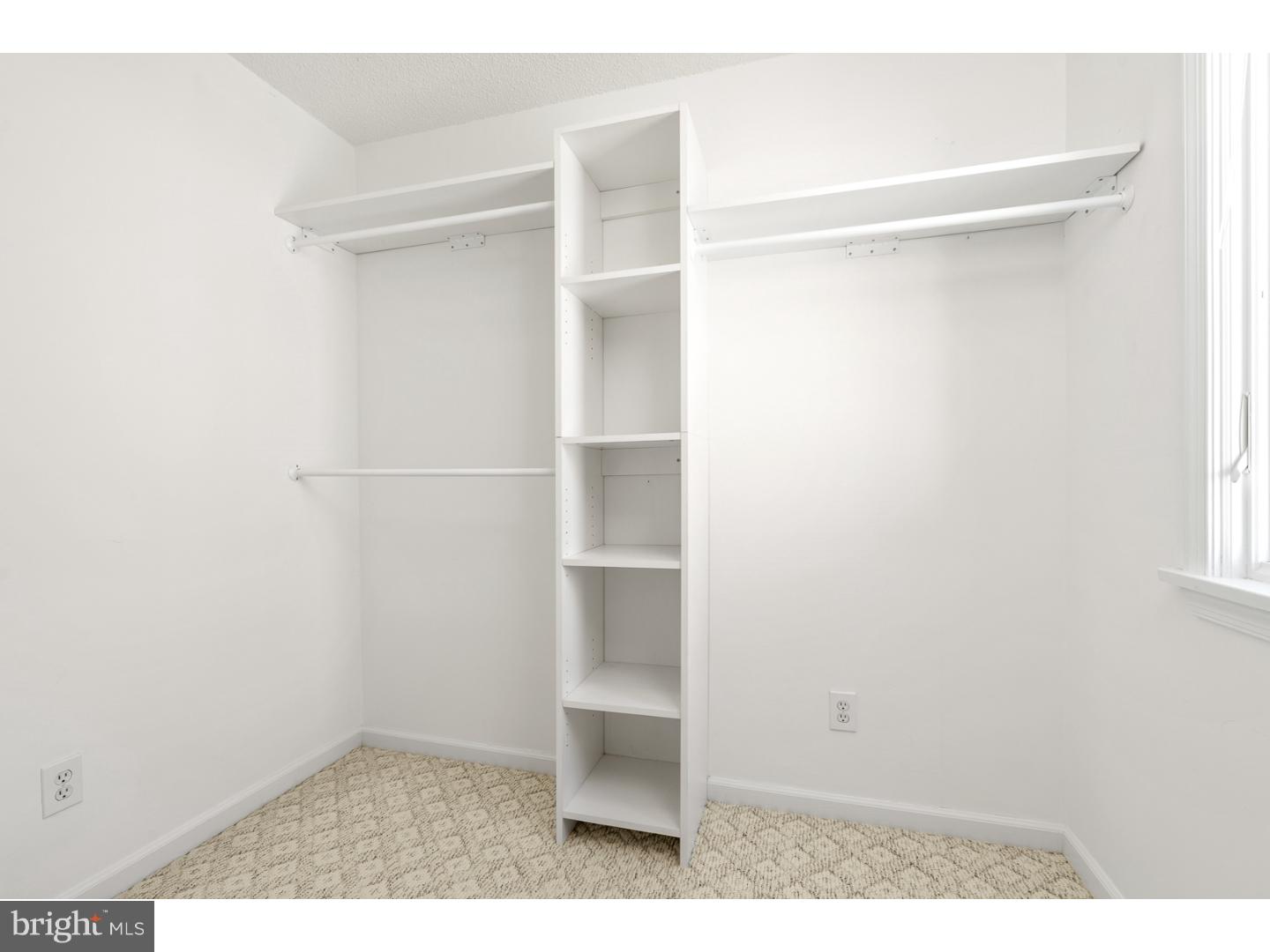 25 Mill Bend Road Trenton, NJ 08690 - Photo 12 of 28 Walk-in Closet