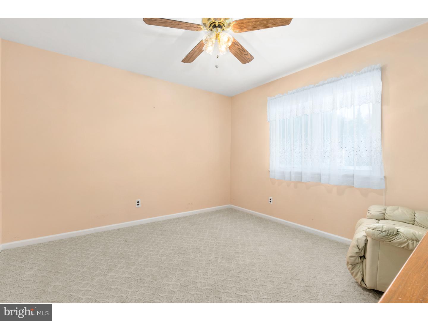 25 Mill Bend Road Trenton, NJ 08690 - Photo 14 of 28 Bedroom 2