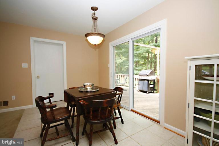 7721 Falstaff Road McLean, VA 22102 - Photo 11 of 27 Breakfast Area