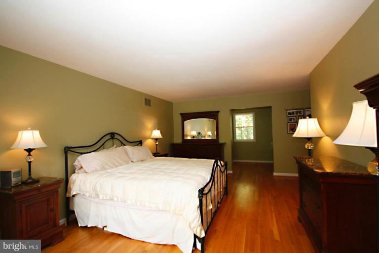 7721 Falstaff Road McLean, VA 22102 - Photo 14 of 27 Master Bedroom #2