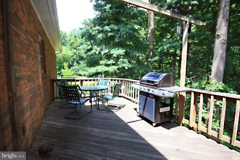 7721 Falstaff Road McLean, VA 22102 - Photo 19 of 27 Deck
