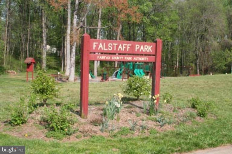 7721 Falstaff Road McLean, VA 22102 - Photo 22 of 27 Acres of parkland adjoin this home.