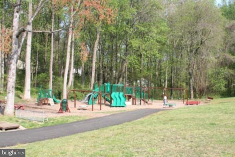7721 Falstaff Road McLean, VA 22102 - Photo 23 of 27 Community Amenities 2