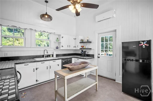 $337,000 | 295 South Lewis Street, Metter, GA 30439