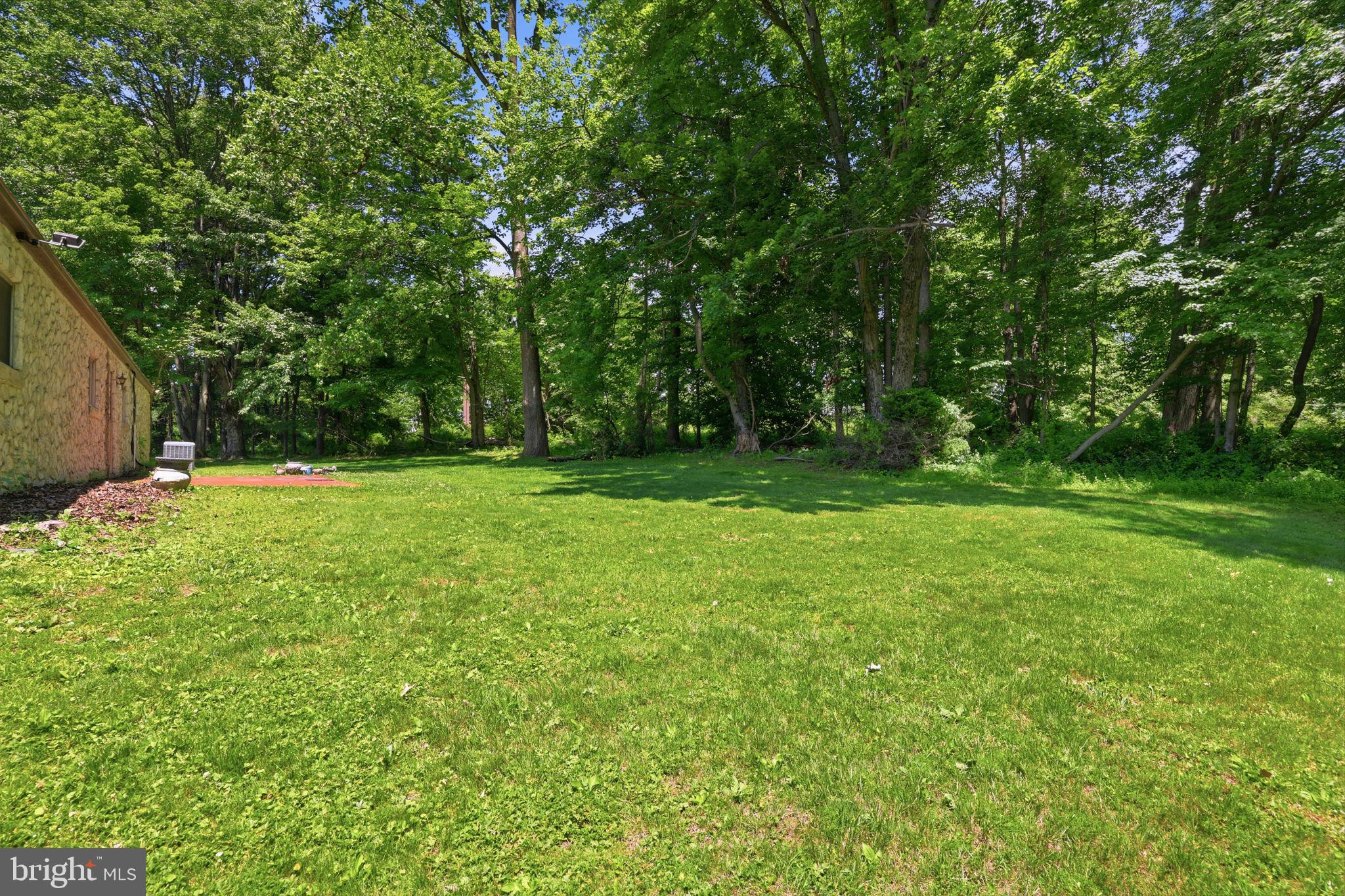 310 Casey Circle Huntingdon Valley, PA 19006 - Photo 22 of 28 Gallery Image 22