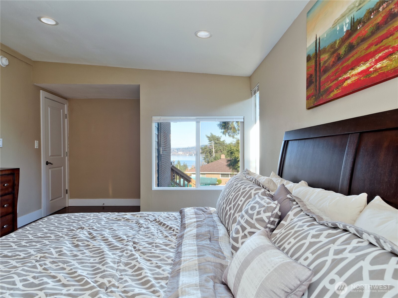 7809 South Sunnycrest Road Seattle, WA 98178 - Photo 7 of 21