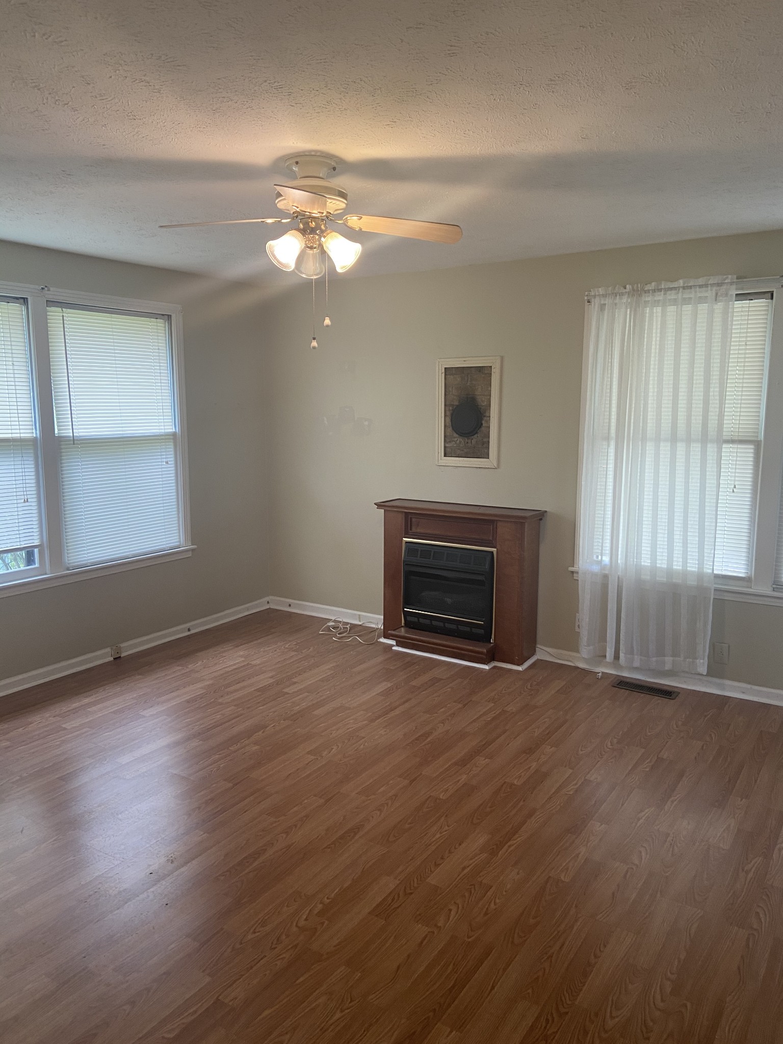 1181 Wakeman Road White Bluff, TN 37187 - Photo 8 of 11 Gallery Image 8