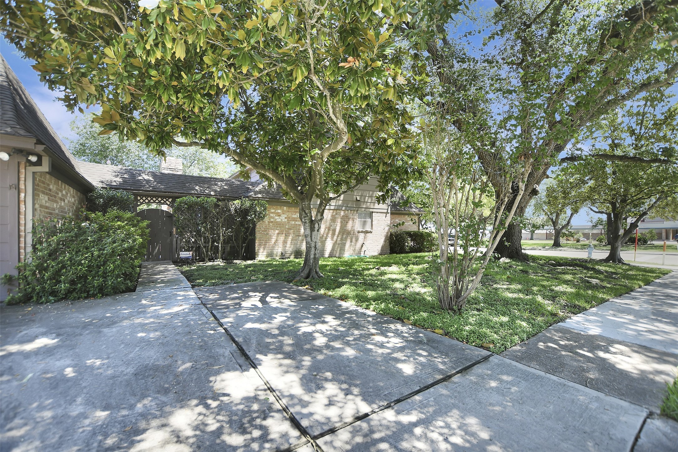 6714 Winkleman Road Houston, TX 77083 - Photo 7 of 46