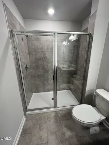 a view of a yard with an trees