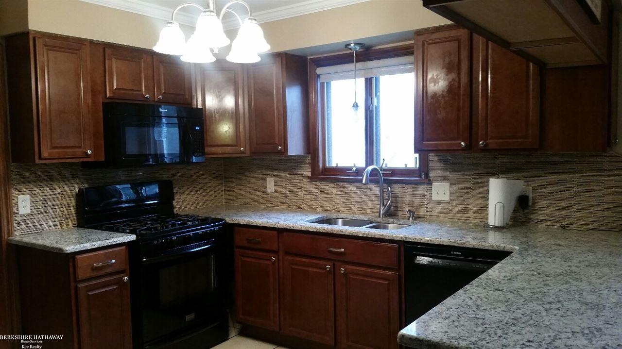35329 Riebel Clinton Township, MI 48035 - Photo 7 of 44 Gallery Image 7