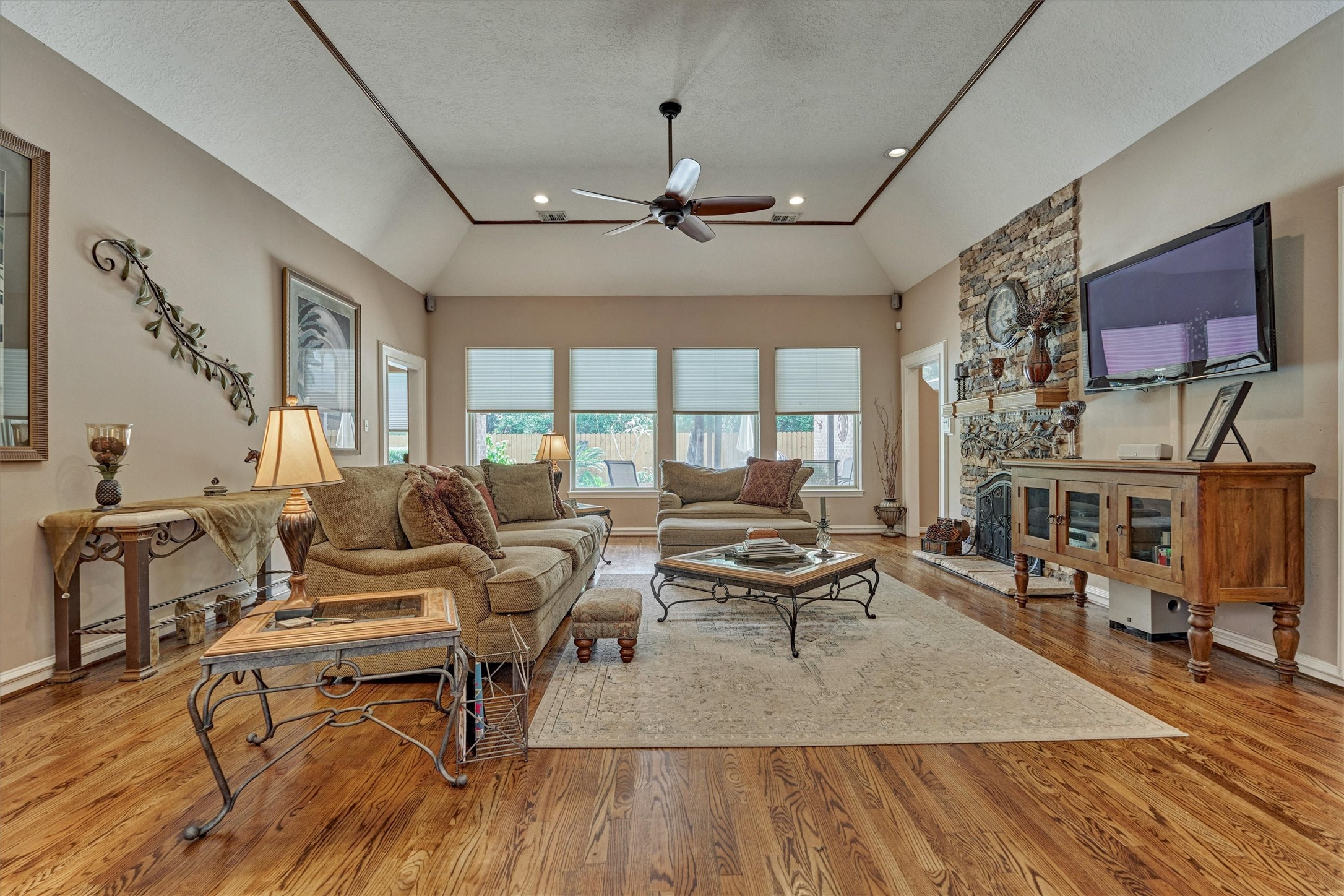 423 Pine Edge Drive Spring, TX 77380 - Photo 10 of 36