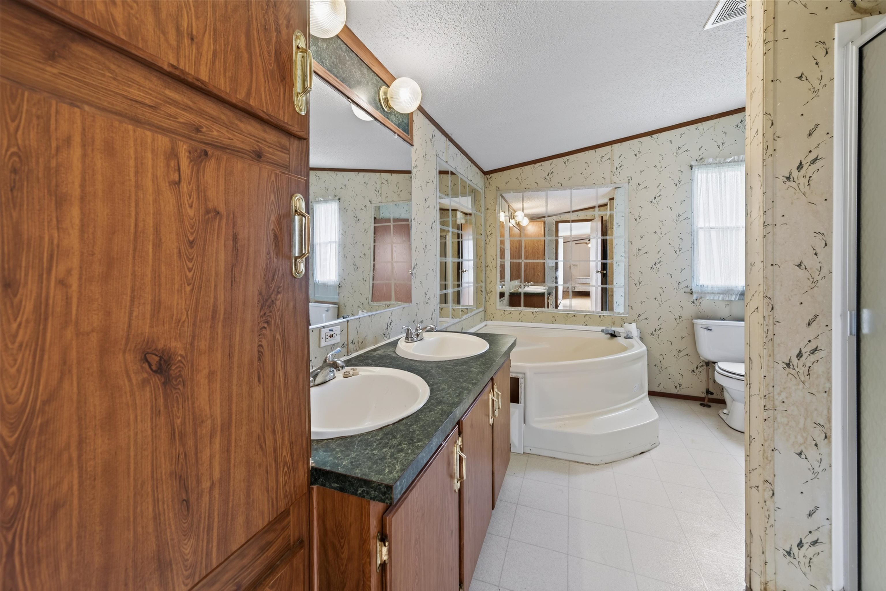 2010 Heritage Road Loris, SC 29569 - Photo 13 of 48 Gallery Image 13