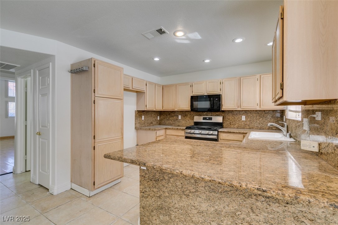 8801 Cypresswood Avenue Las Vegas, NV 89134 - Photo 19 of 37