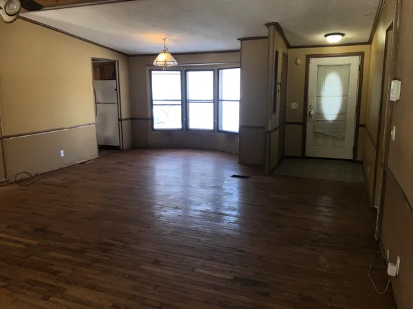 $125,000 | 10401 Ozga Street, Romulus, MI 48174