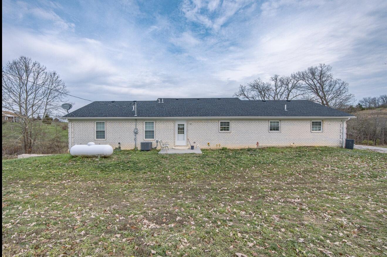 2347 Robinson-Renaker Road Berry, KY 41003 - Photo 5 of 37 Gallery Image 5