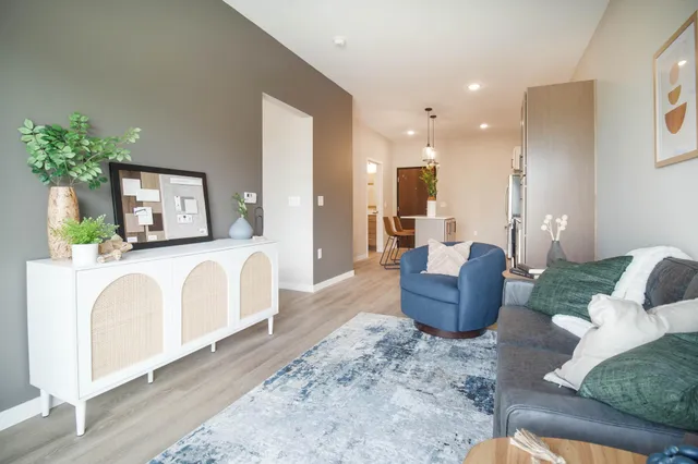 $1,370 | 6450 37th Avenue Northwest, Unit 115, Rochester, MN 55901