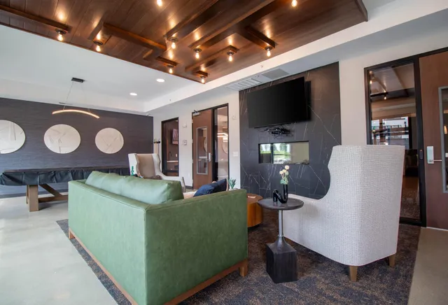 $1,370 | 6450 37th Avenue Northwest, Unit 115, Rochester, MN 55901