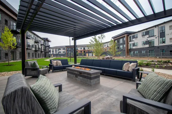 $1,370 | 6450 37th Avenue Northwest, Unit 115, Rochester, MN 55901
