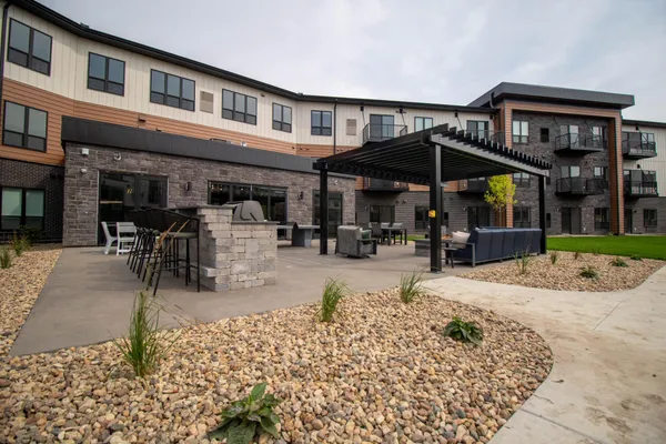 $1,370 | 6450 37th Avenue Northwest, Unit 115, Rochester, MN 55901