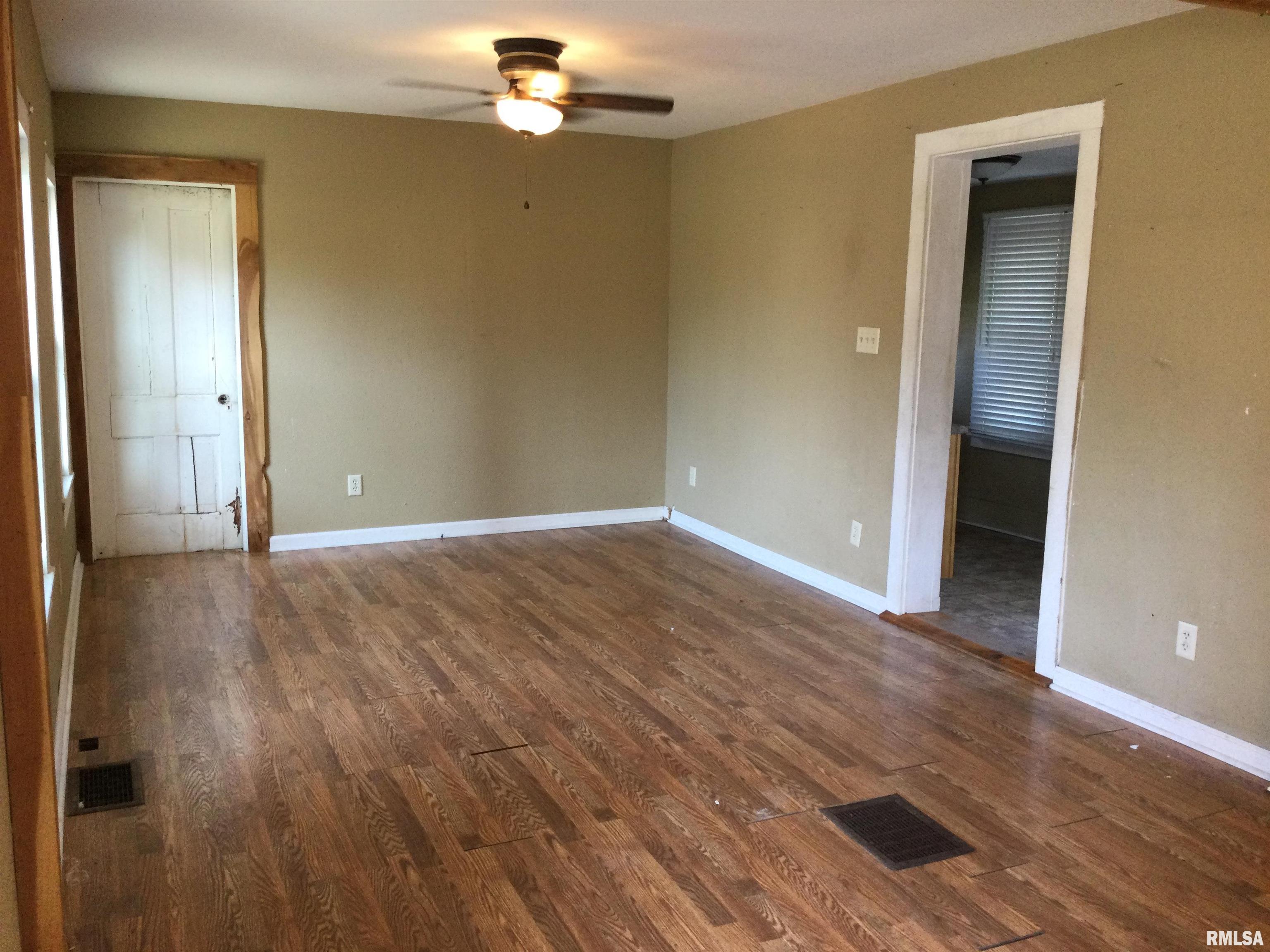 504 West Spring Street Anna, IL 62906 - Photo 10 of 12 Gallery Image 10