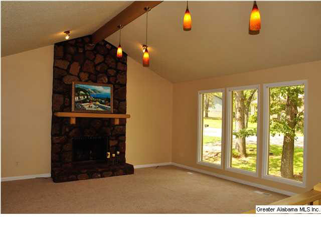 1421 Tropical Lane Alabaster, AL 35007 - Photo 3 of 31