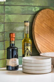 $848,000 | 233 Capricorn Avenue, Oakland, CA 94611