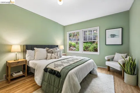 $848,000 | 233 Capricorn Avenue, Oakland, CA 94611