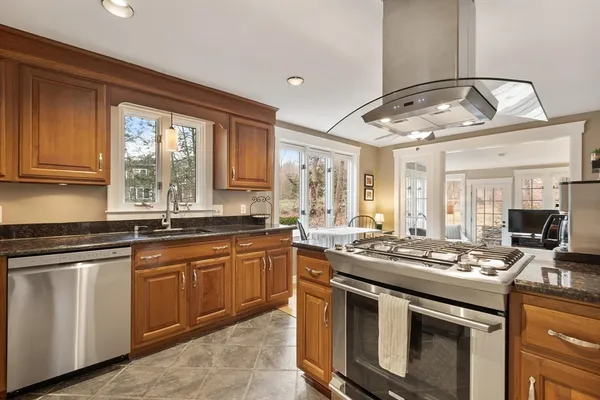 $549,900 | 18 Wintergreen Court, Unit 18, Lunenburg, MA 01462