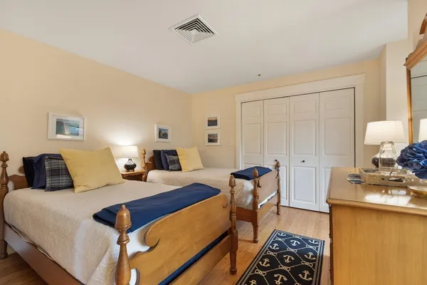 $549,900 | 18 Wintergreen Court, Unit 18, Lunenburg, MA 01462