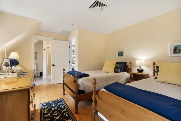 $549,900 | 18 Wintergreen Court, Unit 18, Lunenburg, MA 01462