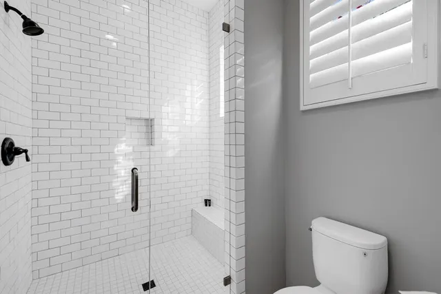 a view of a swimming pool and lake view