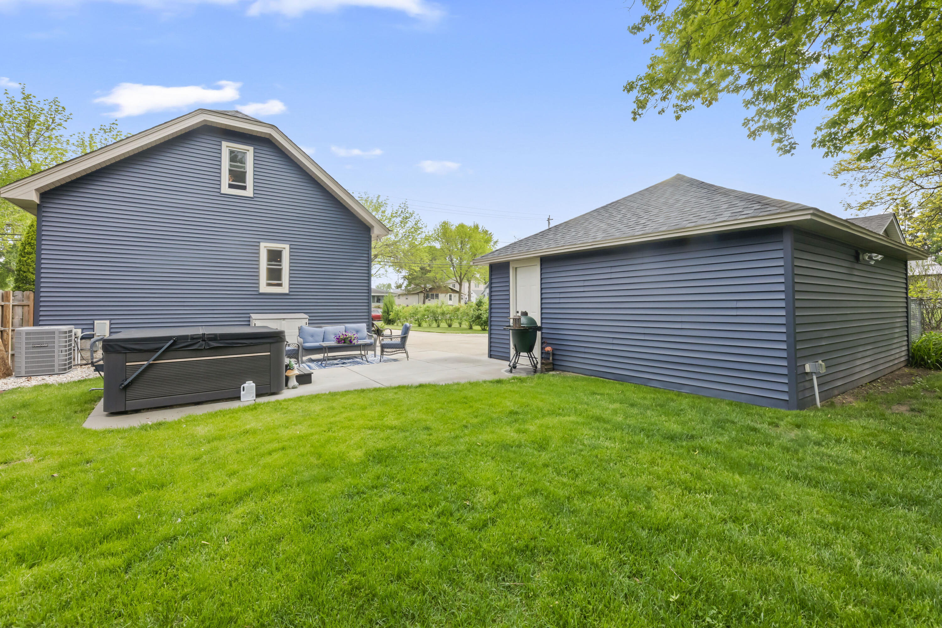 9009 West Cold Spring Road Greenfield, WI 53228 - Photo 41 of 48 Backyard Space