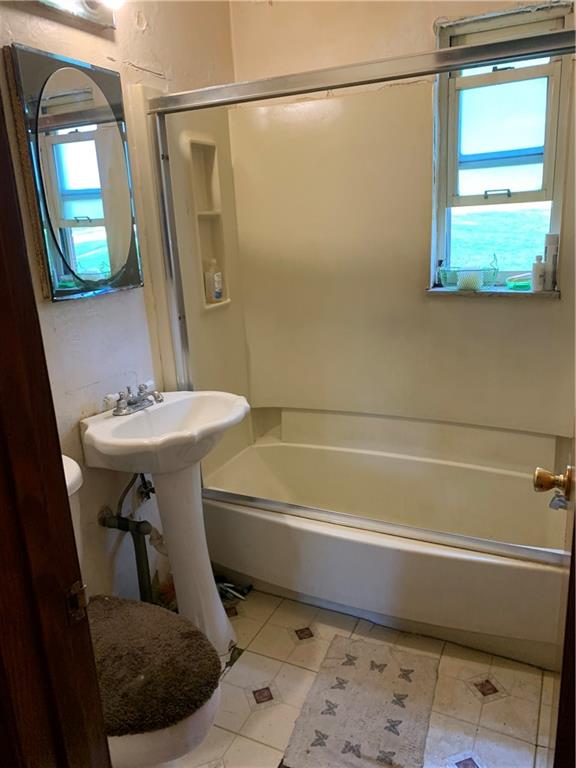 23 Township Road West View, PA 15229 - Photo 2 of 6 Gallery Image 2