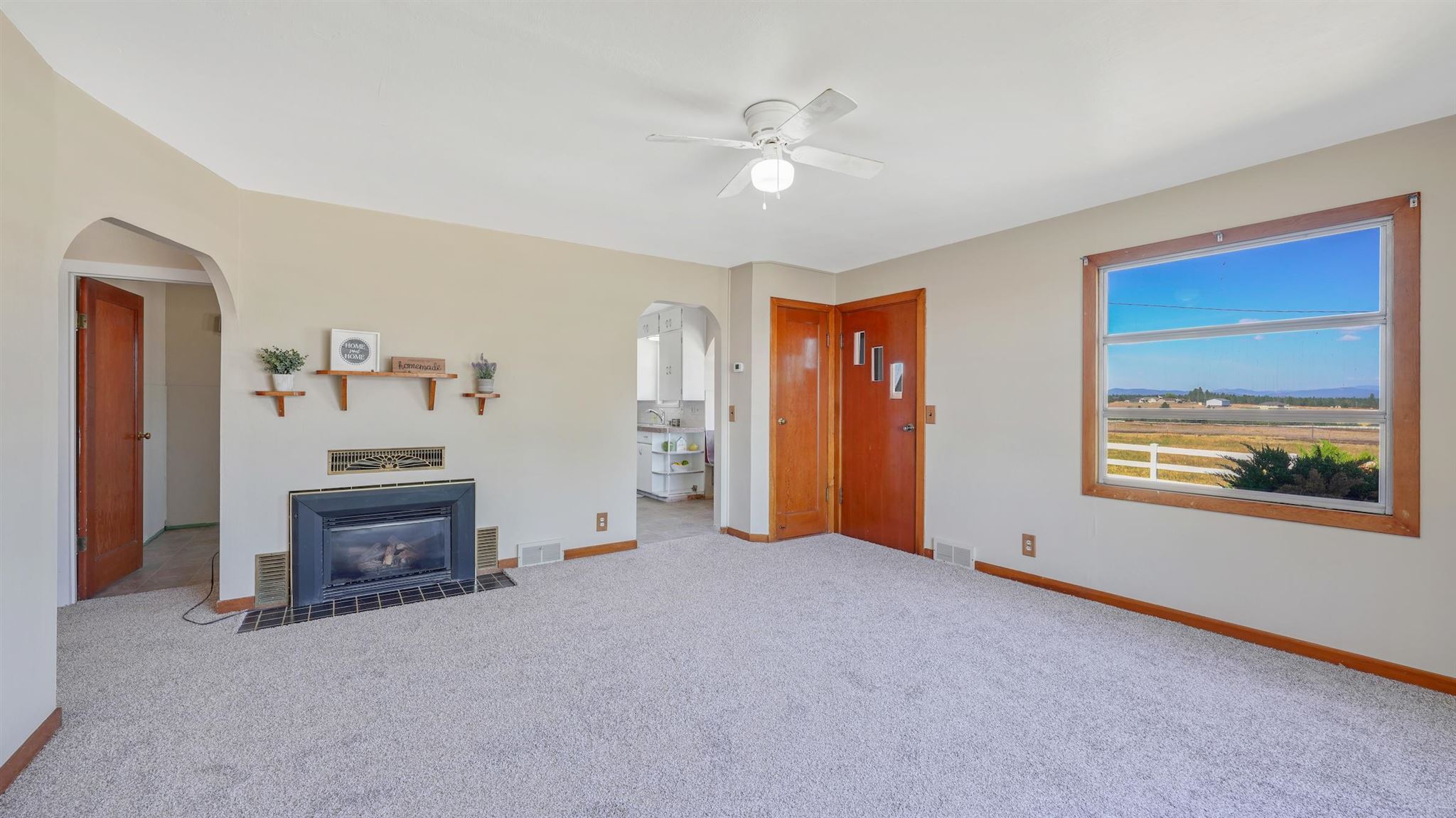 26911 North Monroe Road Deer Park, WA 99006 - Photo 10 of 35
