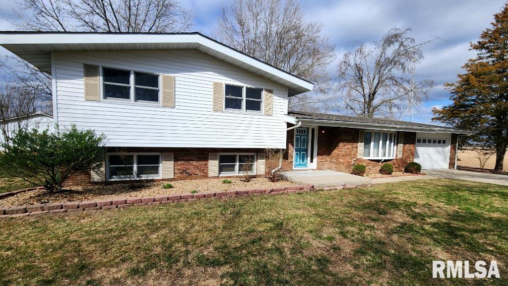 5093 White Walnut Road Pinckneyville, IL 62274 - Photo 3 of 33