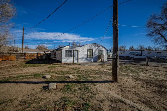 $190,000 | 222 5th Street, Mills, WY 82644