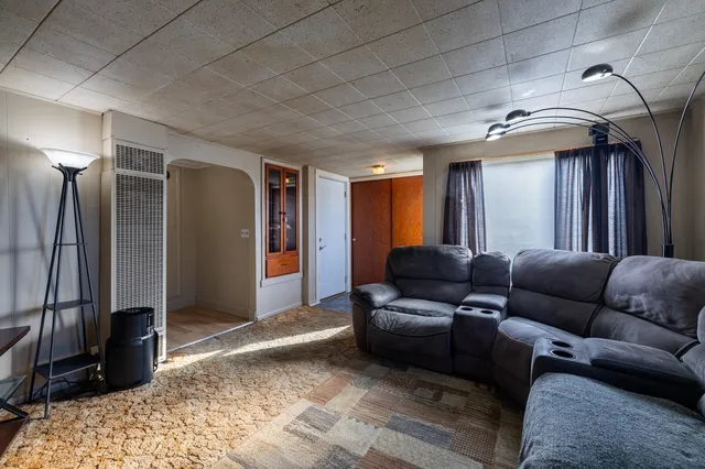 $190,000 | 222 5th Street, Mills, WY 82644