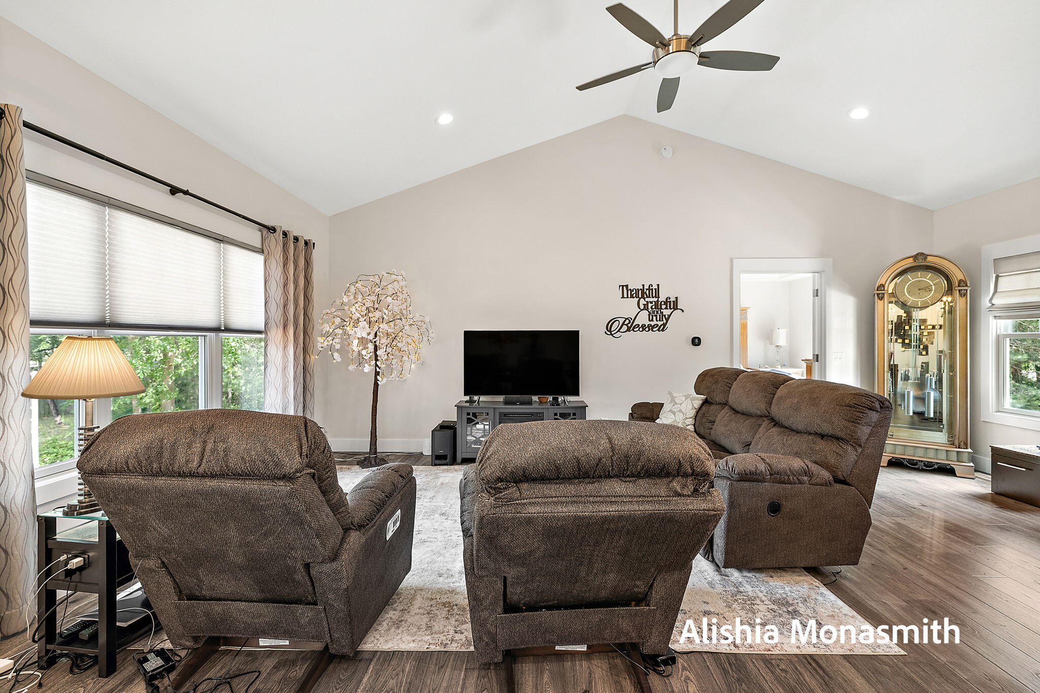 2360 East Mt Garfield Road Muskegon, MI 49444 - Photo 9 of 50 5-web-or-mls-1G1A4140