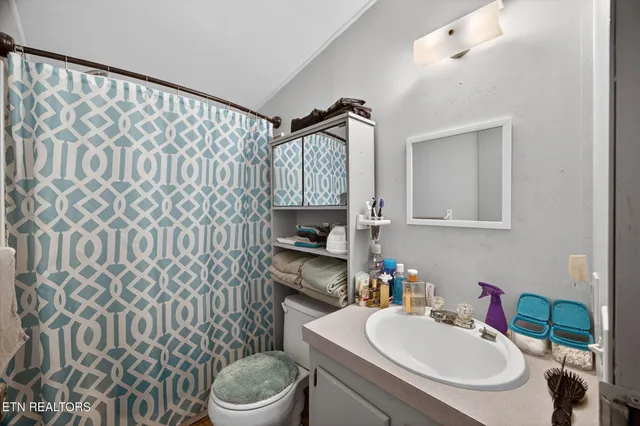 $179,998 | 301 Morris Demps Road, Sparta, TN 38583