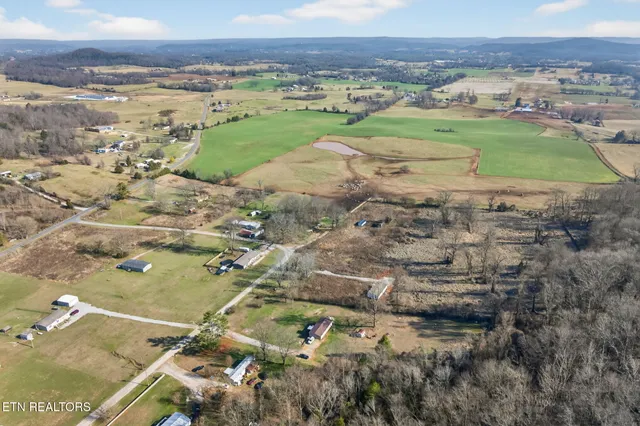 $179,998 | 301 Morris Demps Road, Sparta, TN 38583