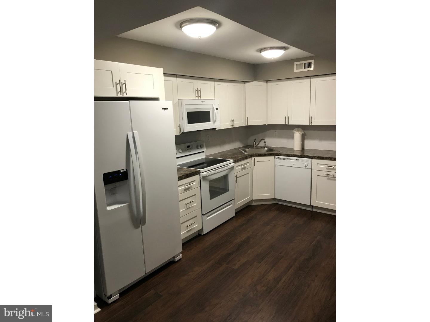 3 Rittenhouse Court Willingboro, NJ 08046 - Photo 2 of 8