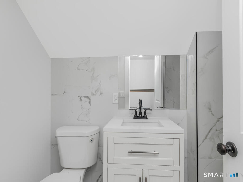 201 Lewis Street Bridgeport, CT 06605 - Photo 24 of 27