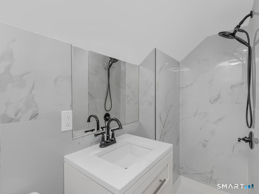 201 Lewis Street Bridgeport, CT 06605 - Photo 25 of 27