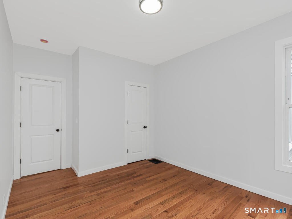 201 Lewis Street Bridgeport, CT 06605 - Photo 9 of 27