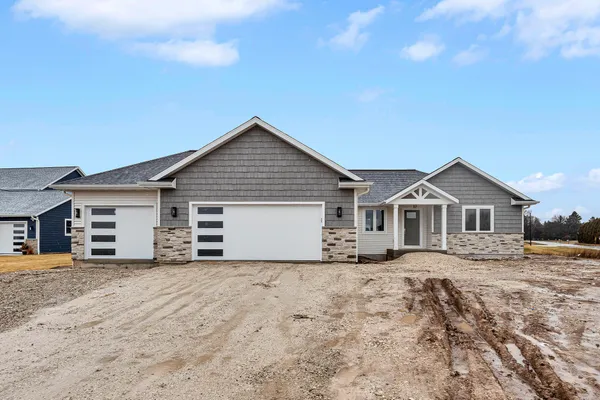 $614,900 | 4915 Lincoln Way, Sheboygan, WI 53083