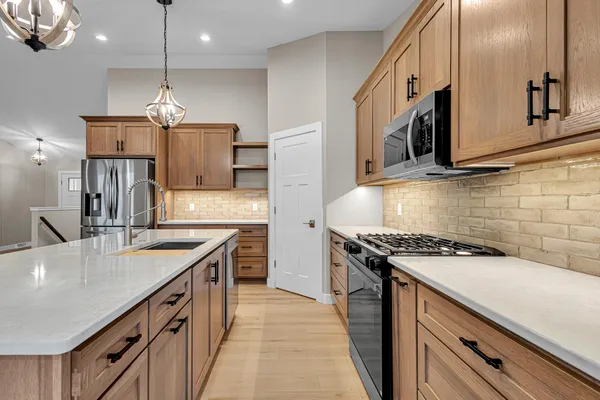 $614,900 | 4915 Lincoln Way, Sheboygan, WI 53083