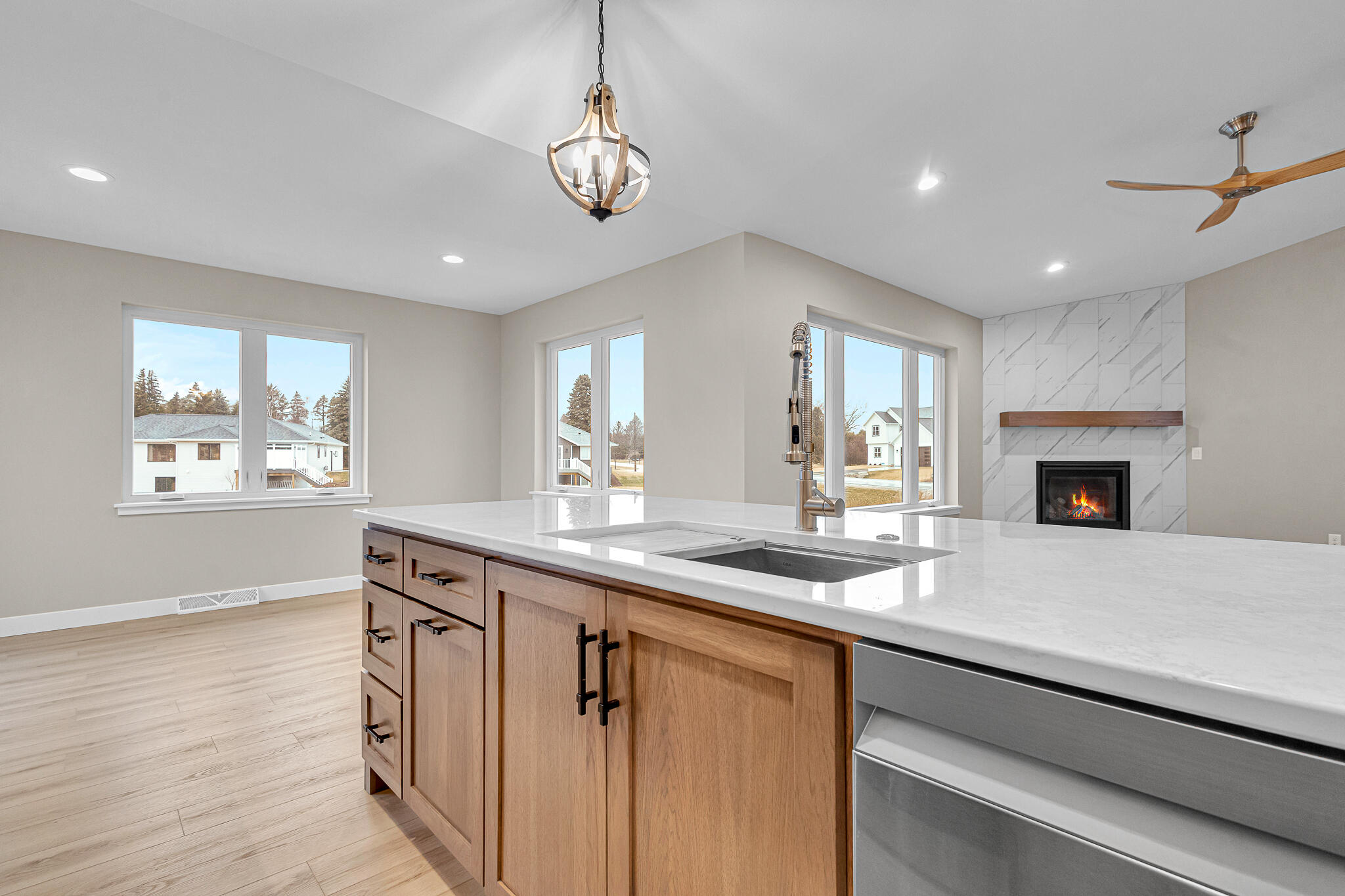 4915 Lincoln Way Sheboygan, WI 53083 - Photo 16 of 50 Kitchen Island