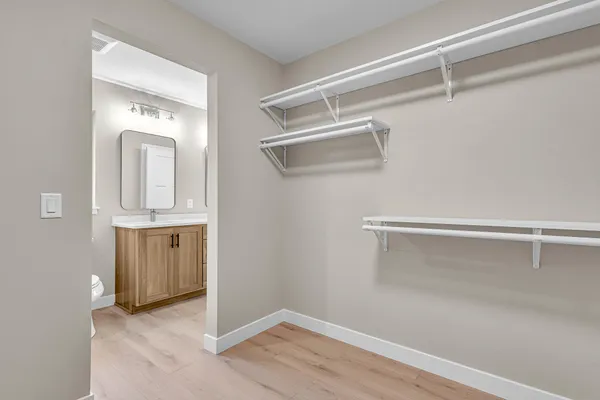 $614,900 | 4915 Lincoln Way, Sheboygan, WI 53083